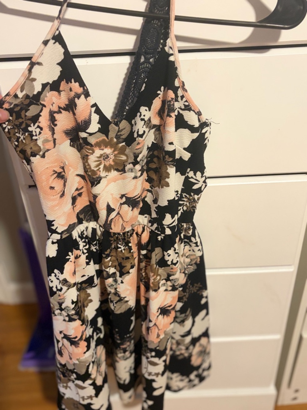 Floral V-Neck Sleeveless Dress in Black and Blush